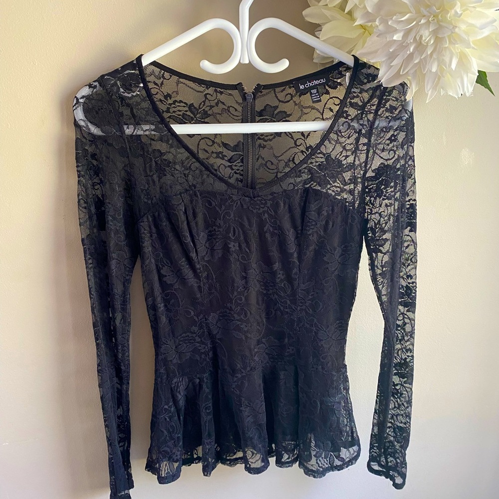 Le chateau lace top